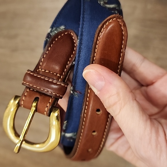 Trafalgar Other - Vintage Trafalgar Belt Ribbon Ducks Mallards Leather Accents Brass Men's size 34